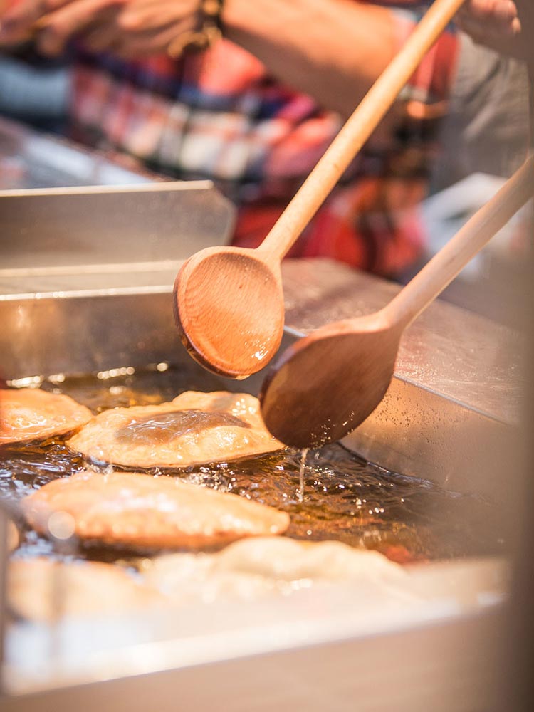 Straßenküche - Sand in Taufers