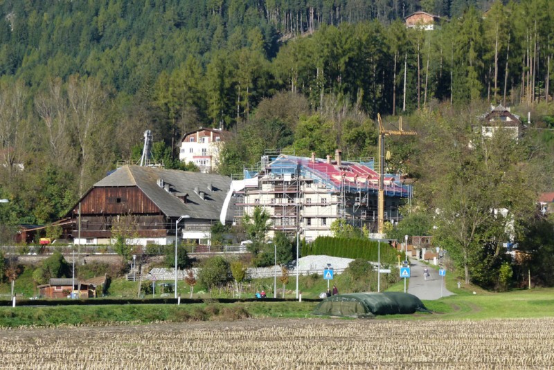 Das Erneuern des Stadeldaches ist noch nicht vorgesehen