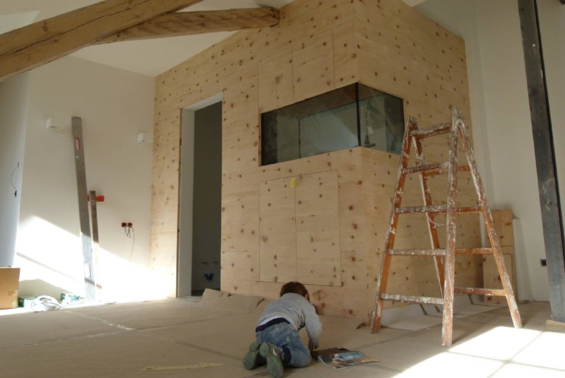 Wir haben vergessen, dass im Innenbereich als Schwarz sein muss. Der Maler darf ran. Oktober 2015